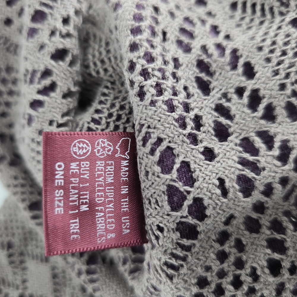 Tan Lace Wrap‎ with Intricate Design - Picture 4 of 6